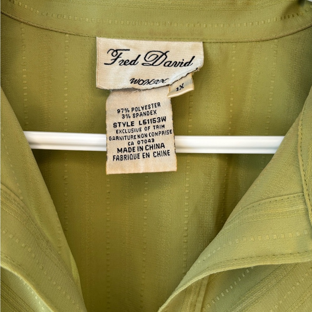 Fred David Light Green Women's Button-Down Blouse - Picture 4 of 10